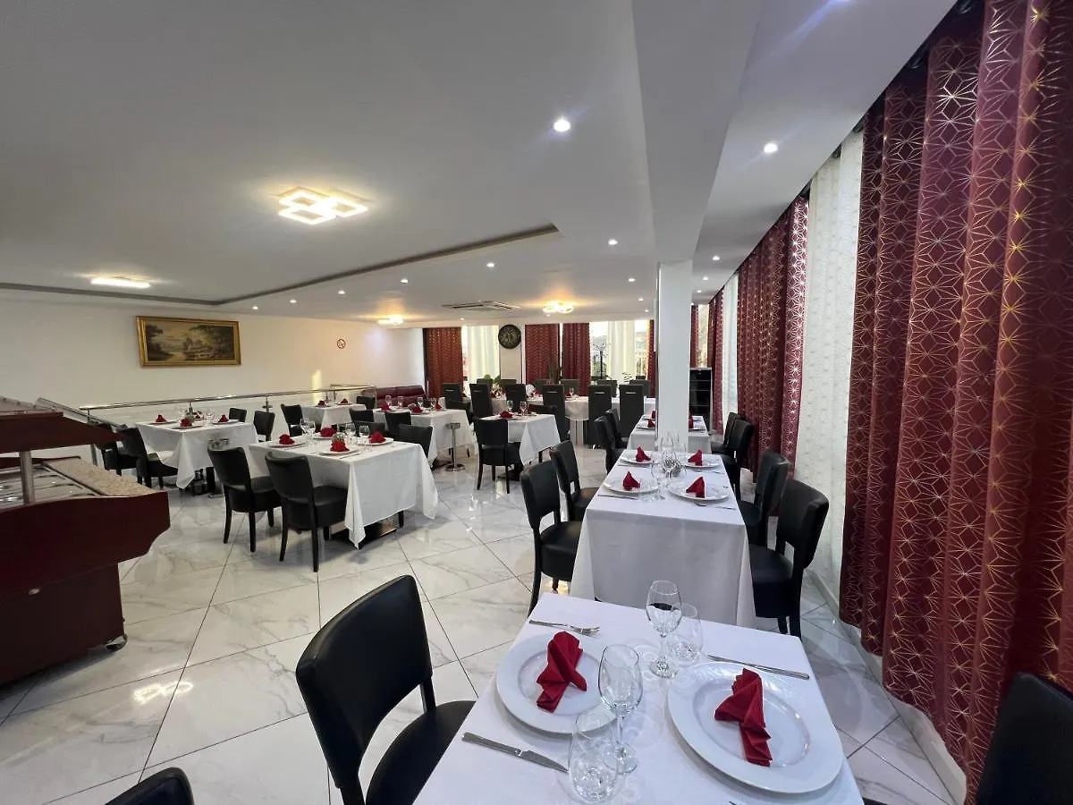Hotel Residencial Santo Amaro à Tarrafal  Tarrafal (Santiago)